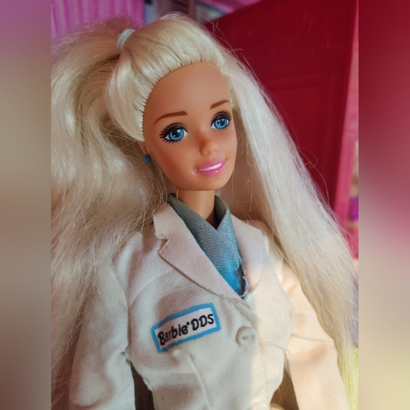1997 Dentist Barbie - Picture 3 of 5